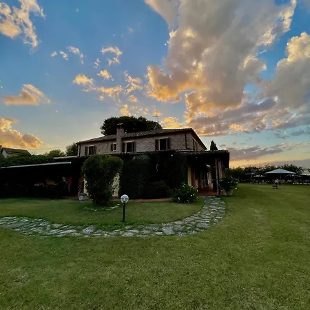 Фермерский дом Agriturismo Papaveri E Papere