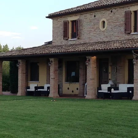 Agriturismo Papaveri E Papere Фермерский дом