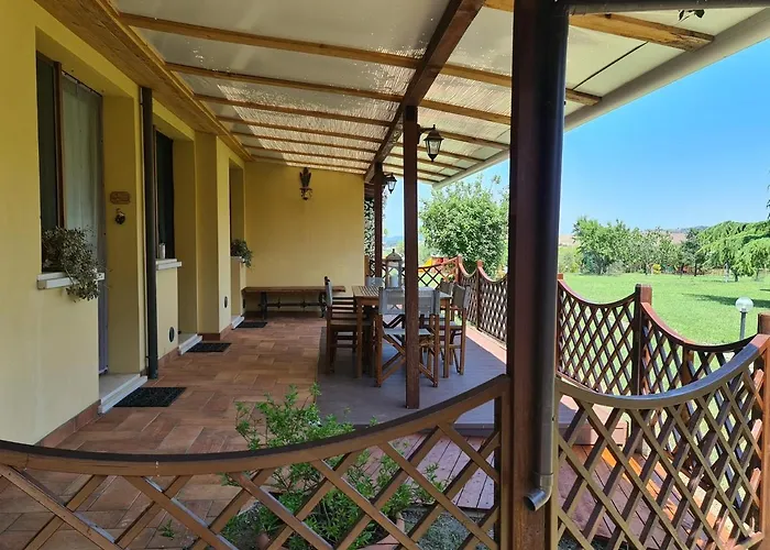 Papaveri E Papere Saludecio